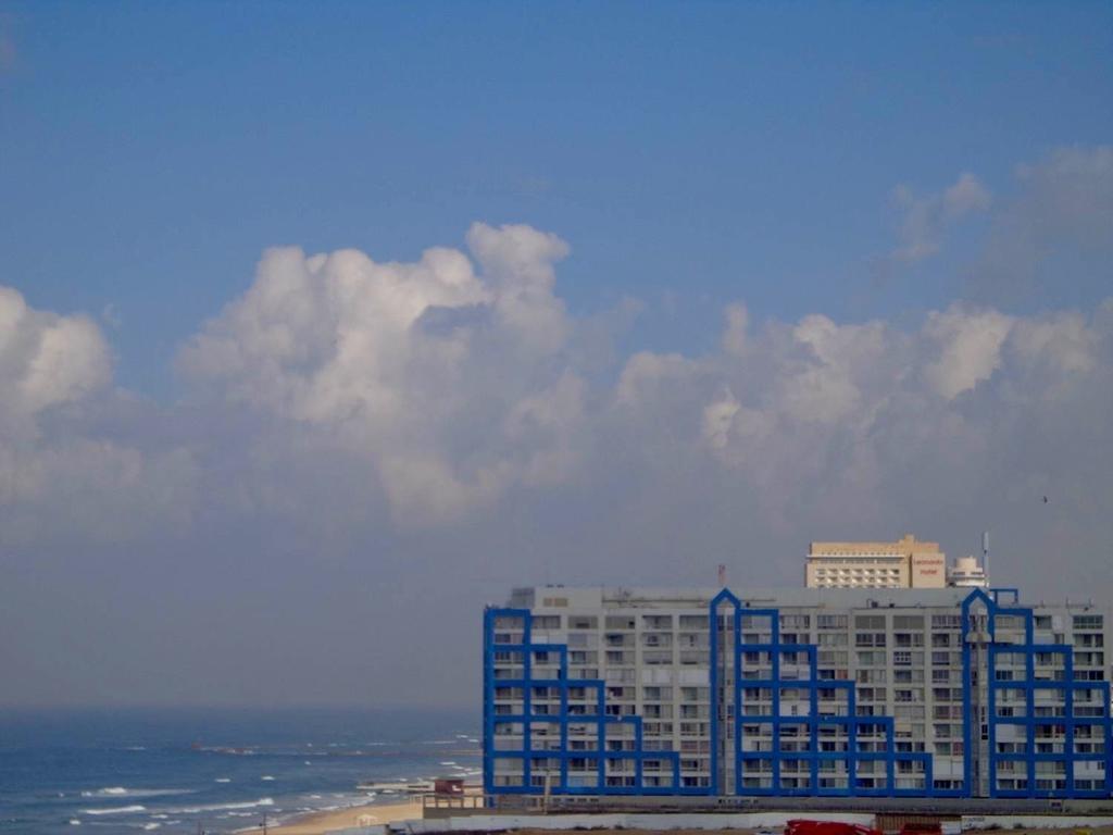 Апартаменты Perfect Sea View Бат-Ям Экстерьер фото